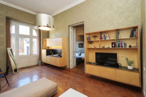 1-BR Apt in Central Tbilisi by Wehost